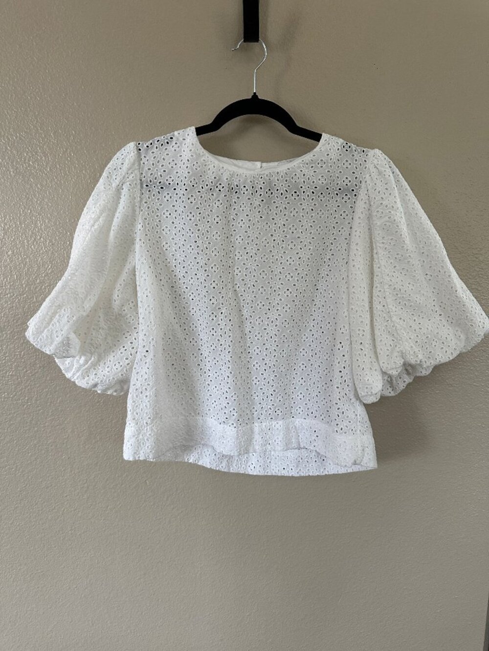 Joes Womens White Eyelet Puffy Sleeve Cotton Blouse Pullover Size Medium Flowy